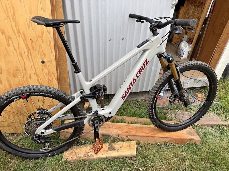 2025 Santa Cruz Vala XX AXS Reserve